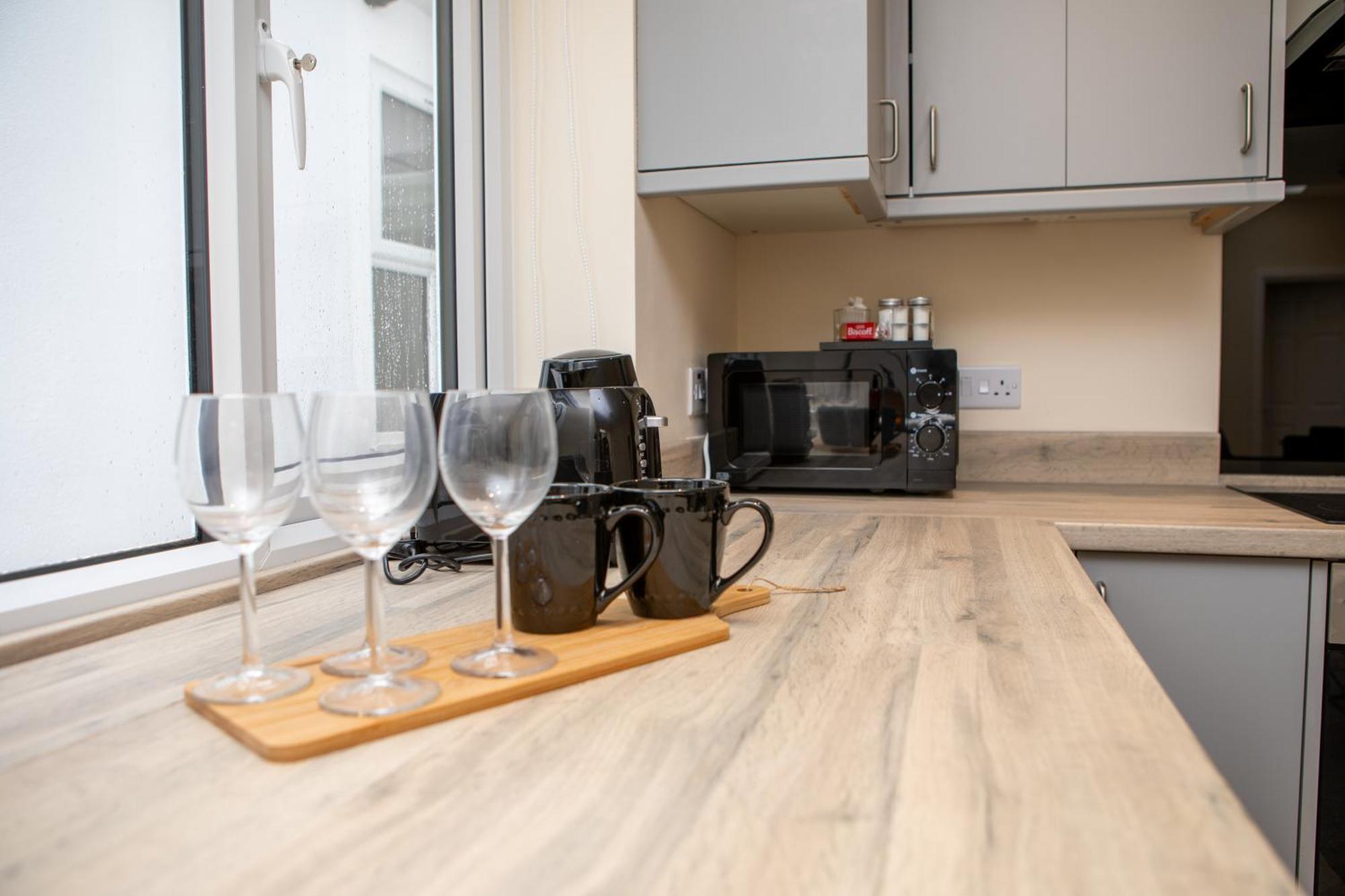 נוטינגהאם Modern Apartment Free Off Road Parking 2X Double Rooms Suite 11 מראה חיצוני תמונה