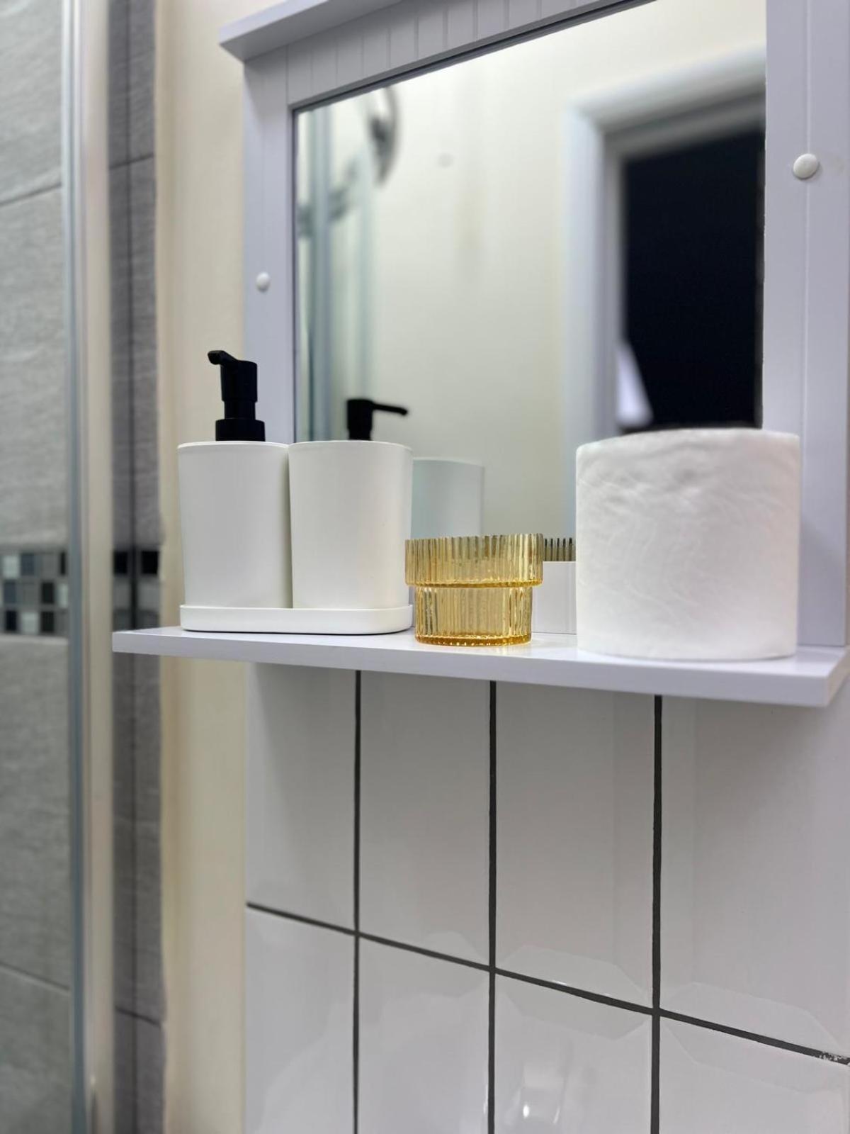 נוטינגהאם Modern Apartment Free Off Road Parking 2X Double Rooms Suite 11 מראה חיצוני תמונה